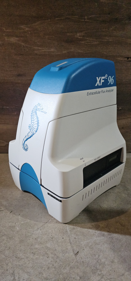Seahorse Science Extracellular Flux Analyzer w/ Monitor; SN:410188, photo 24 of 52