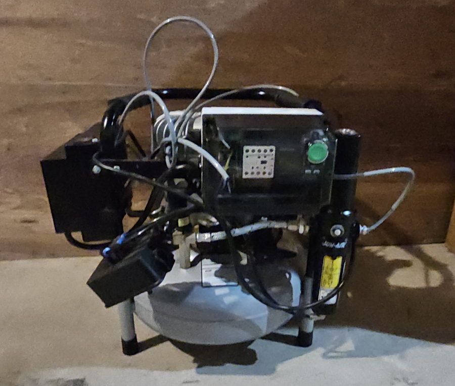 Jun-Air 6 Silent Compressor Oil Lubricated Clean Air 120 PSI Compact Unit , photo 1 of 13