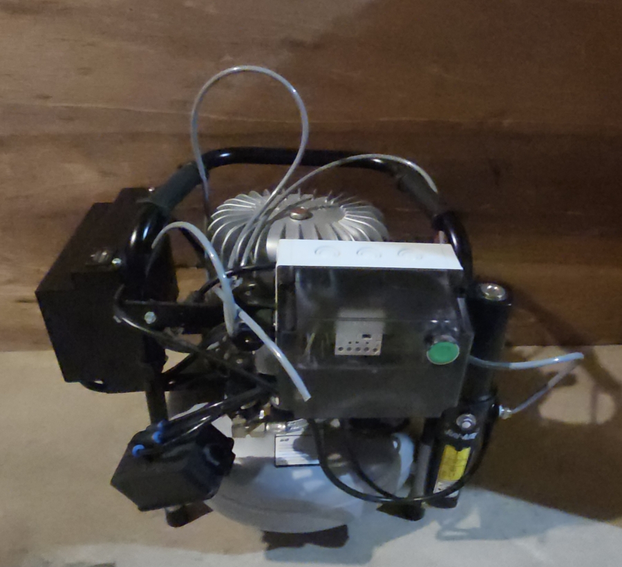 Jun-Air 6 Silent Compressor Oil Lubricated Clean Air 120 PSI Compact Unit , photo 2 of 13