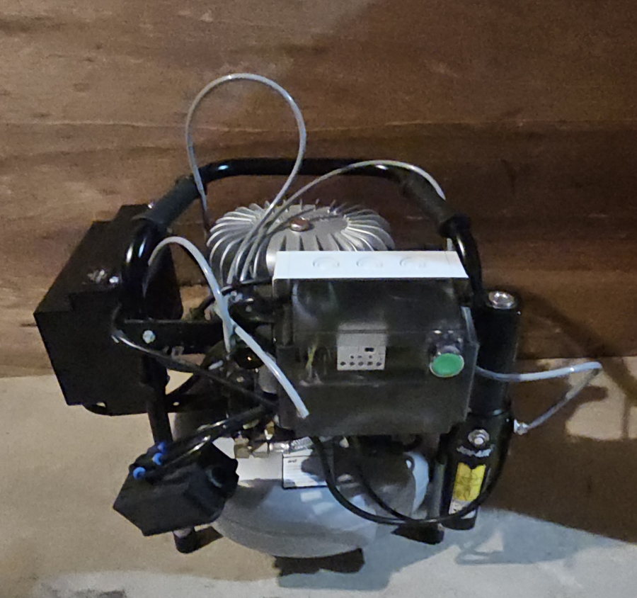 Jun-Air 6 Silent Compressor Oil Lubricated Clean Air 120 PSI Compact Unit , photo 3 of 13