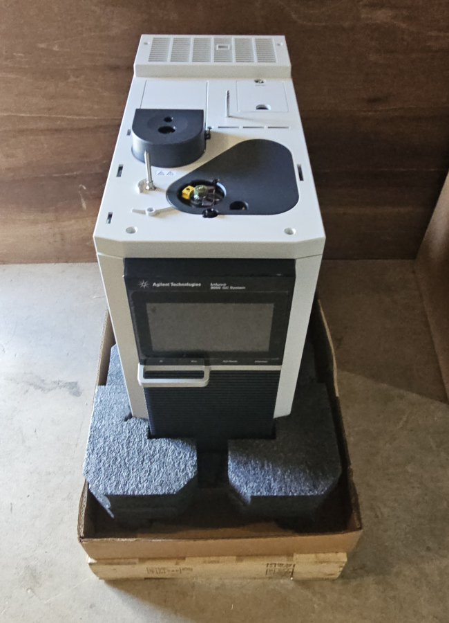 New Agilent 9000 Intuvo G3950A Gas Chromatograph CN18140003 FID AUX GAS, photo 45 of 87