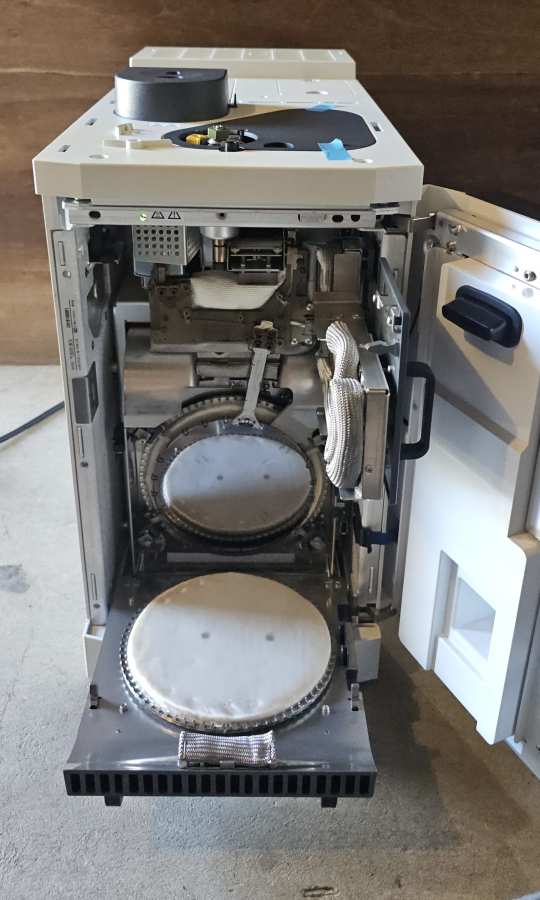 Agilent 9000 Intuvo G3950A Gas Chromatograph CN18100001 FID, photo 49 of 71