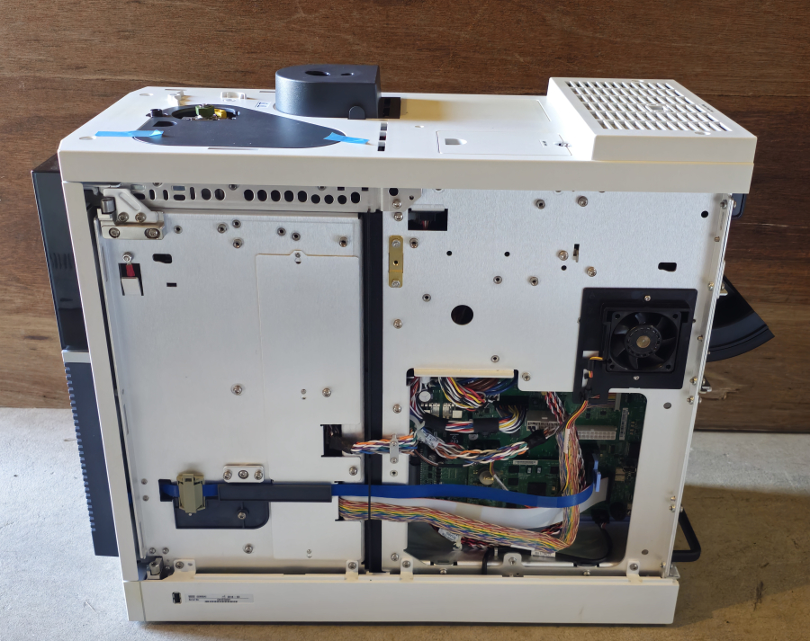 Agilent 9000 Intuvo G3950A Gas Chromatograph CN18100001 FID, photo 69 of 71