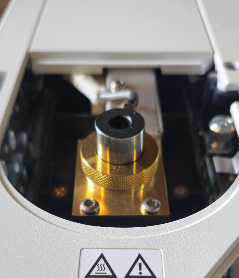 New Agilent 9000 Intuvo G3950A Gas Chromatograph CN19220001 FID, photo 8 of 54