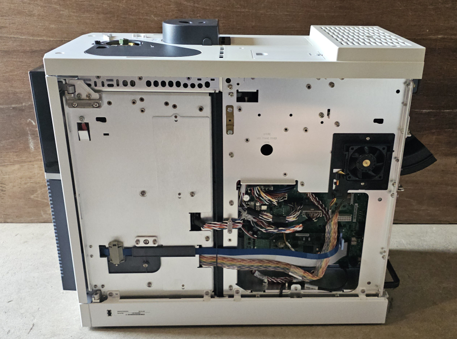 New Agilent 9000 Intuvo G3950A Gas Chromatograph CN19220001 FID, photo 46 of 54