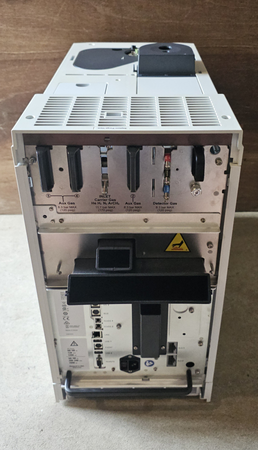 New Agilent 9000 Intuvo G3950A Gas Chromatograph CN19220001 FID, photo 49 of 54