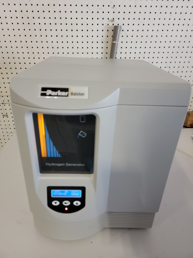 Parker H2PEMPD-510-100 Hydrogen Generator; SN:18PLD5073, photo 4 of 13
