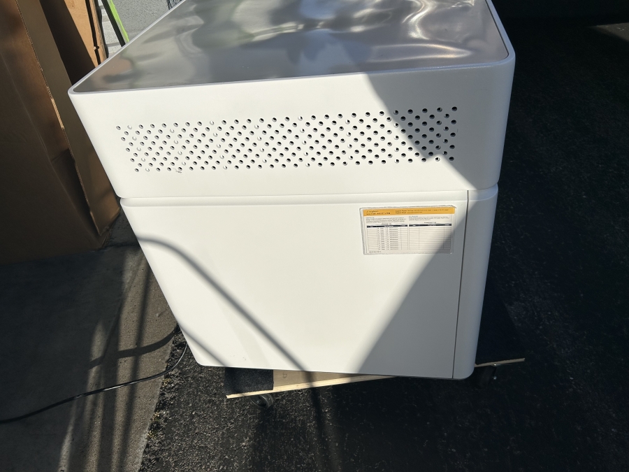 Isoplexis ISOLIGHT-1000-1 Single Cell Secreted Protein Analysis System; SN:ISL-0420-198, photo 2 of 16
