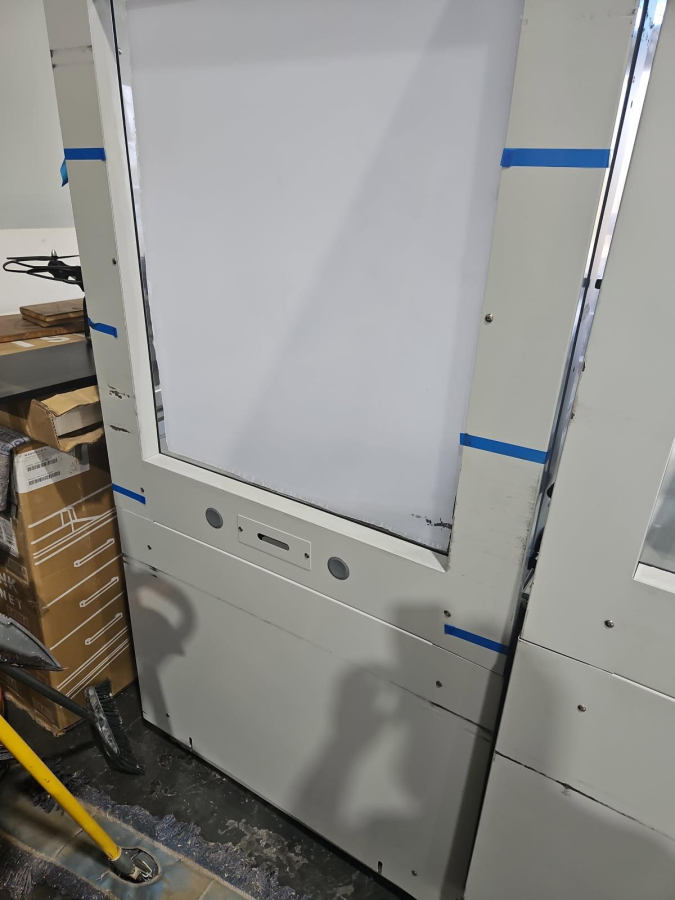 TWO 6' Labconco Biological Safety Cabinets 3300600 parts/repair, photo 3 of 12