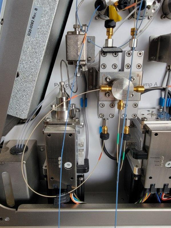 Thermo Easy nLC 1000 LC120 uHPLC Nano-Flow Liquid Chromatography Sampler; SN:LC-011303, photo 11 of 15