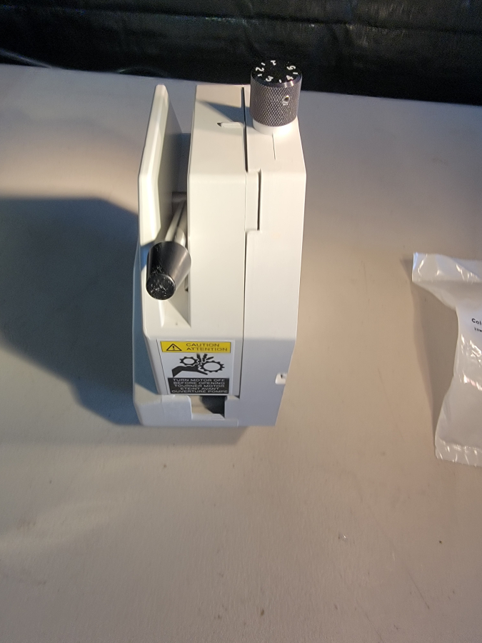 NEW Masterflex I/P 07591-22 Peristaltic Pump, 77602-10 Head, 07591-24 Controller, photo 12 of 19