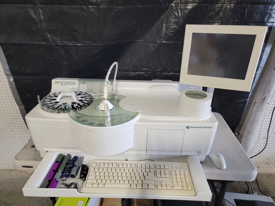 Instrumentation Laboratory ACL 10000 Coagulation Analyzer & Accessories; SN: 04120377, photo 2 of 46