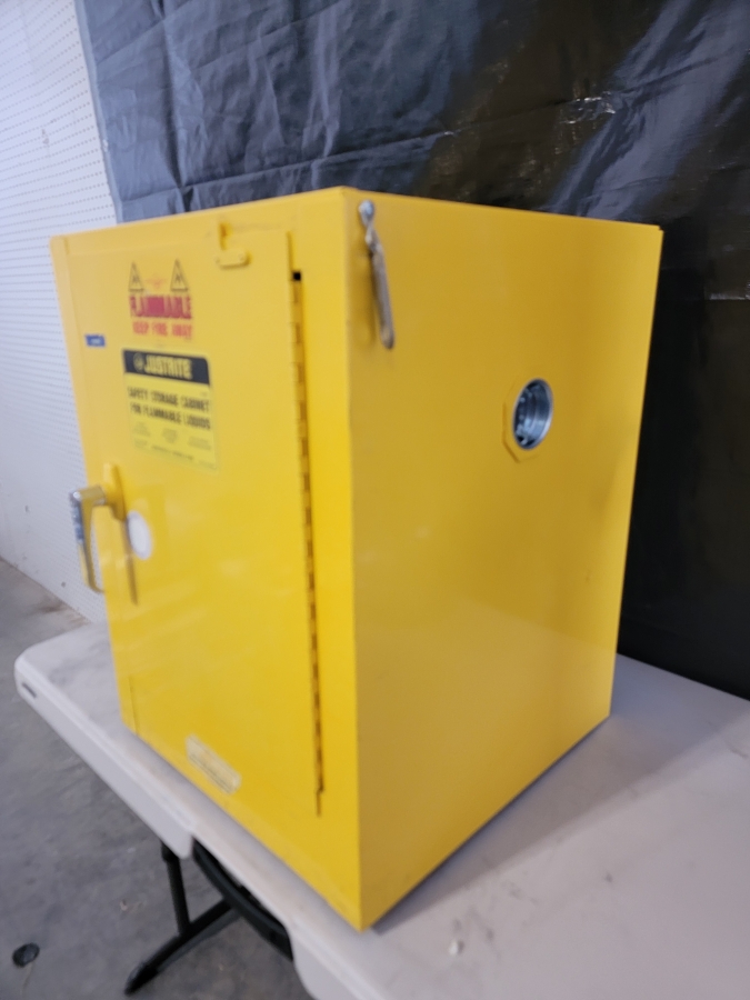 Justrite 4 Gal Flammable chemical countertop Workstation Safety storage Cabinet, photo 2 of 6