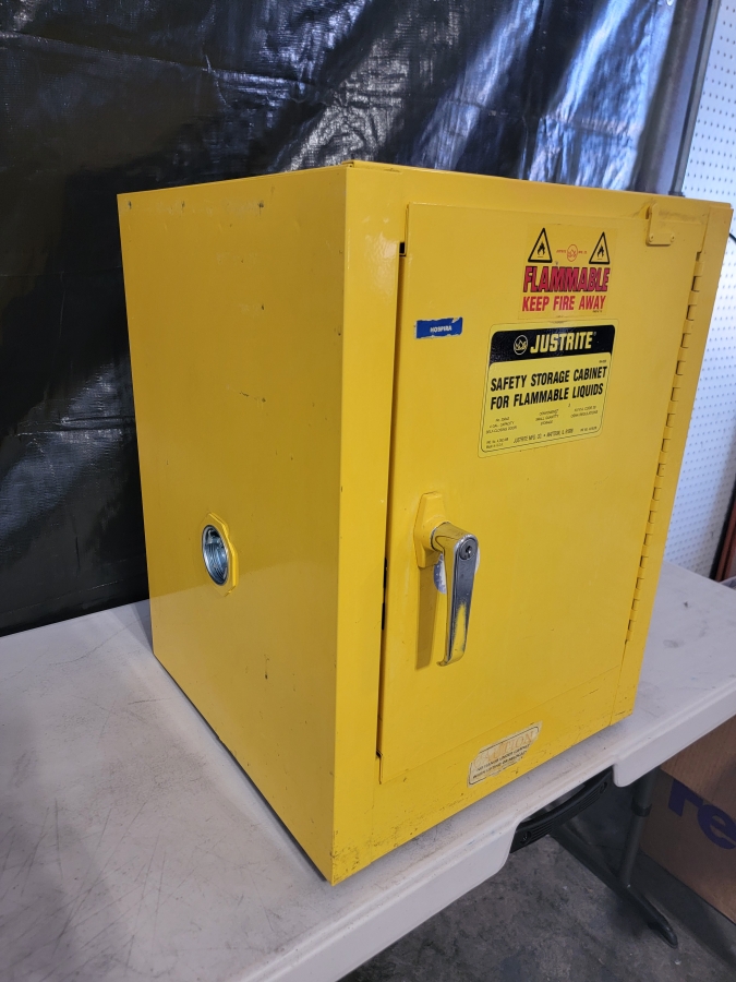 Justrite 4 Gal Flammable chemical countertop Workstation Safety storage Cabinet, photo 3 of 6