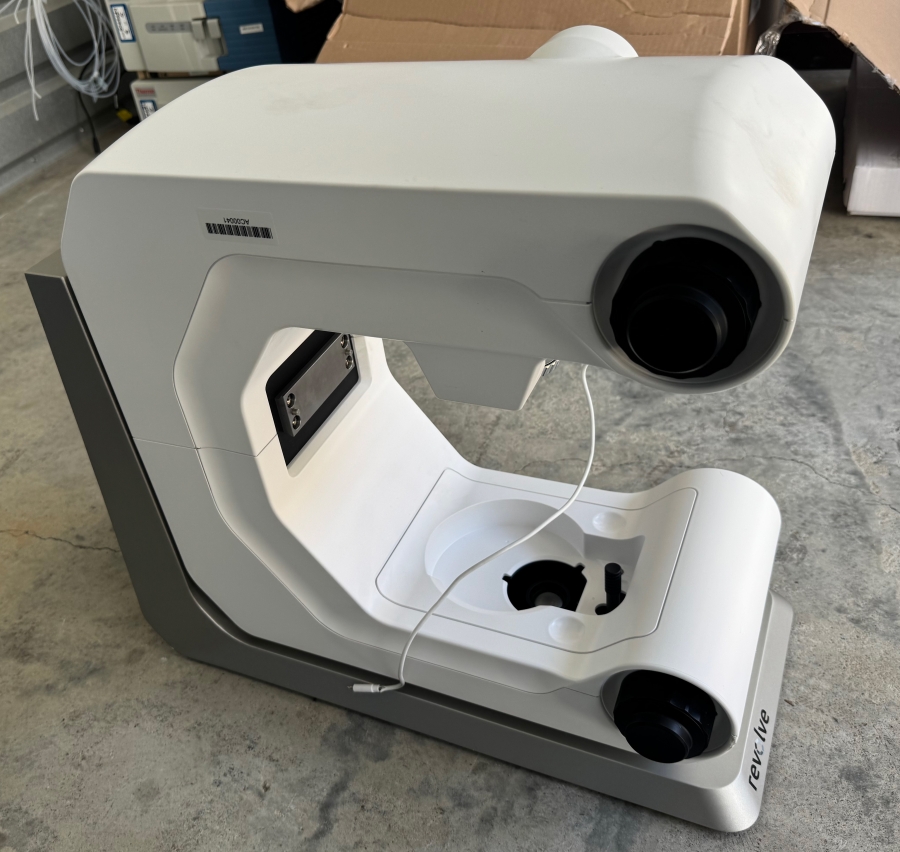 Echo RVL-100-G Revolve Hybrid Upright and Inverted Fluorescence Microscope Base Unit. Serial no. D-00362-RVL, photo 8 of 10