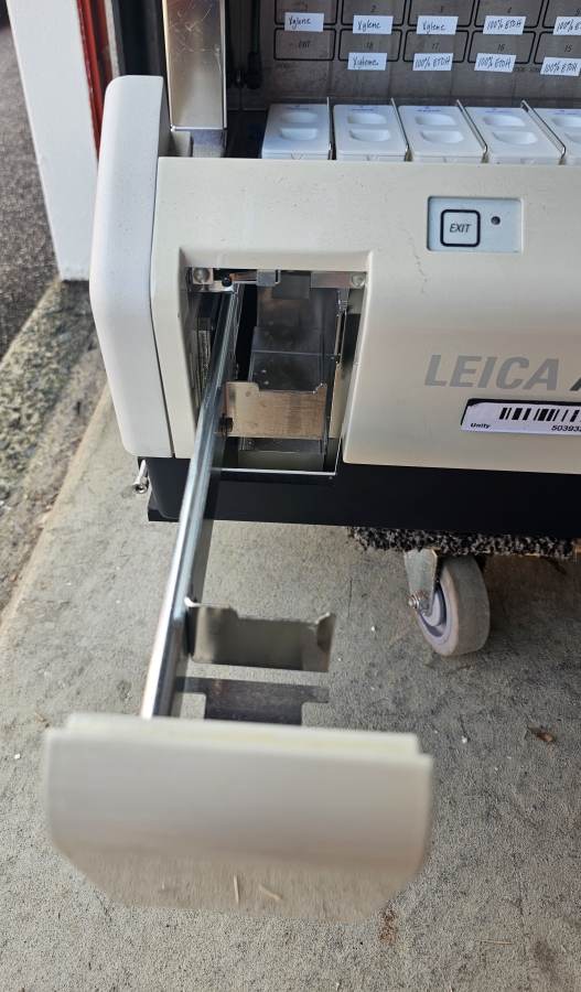 LEICA AUTOSTAINER XL Automated slide stainer ST5010 ; SN:3889/07-2014, photo 6 of 38