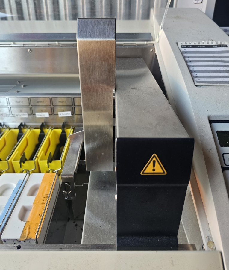 LEICA AUTOSTAINER XL Automated slide stainer ST5010 ; SN:3889/07-2014, photo 8 of 38