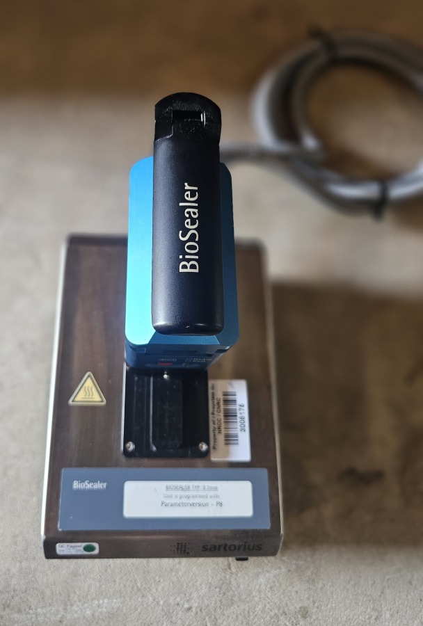 Sartorius BioSealer Handheld Automated Tube Sealer 16363-P8 Stedim Reed Electronics; SN:RS10157, photo 5 of 24