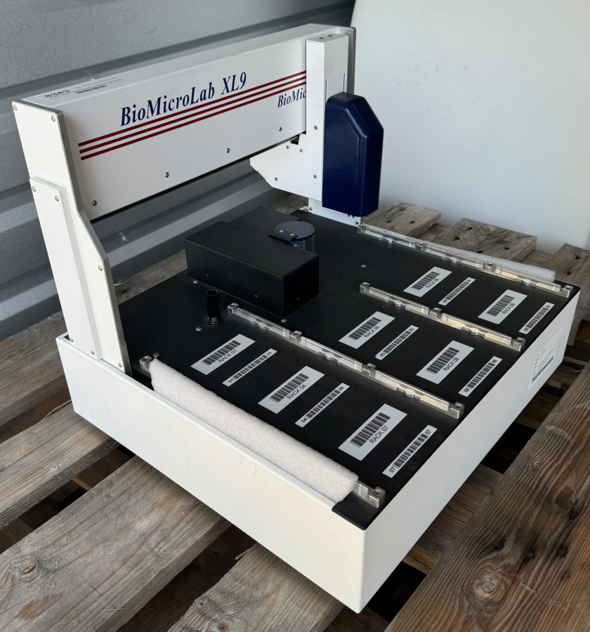 BioMicroLab XL9 Automated Tube Sorter 9-Rack Sample Handler Barcode Scanner; SN:XL9-2DS-BL-MI-0.65-1206-100083, photo 3 of 4