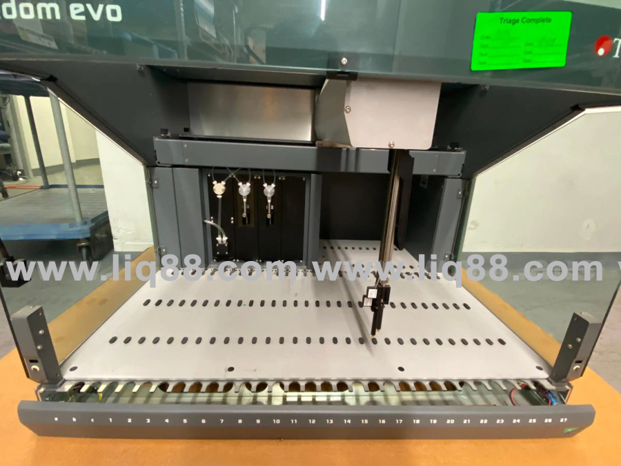 Tecan Freedom EVO 75 Liquid Handler lab automated pipetting robot SN:1011008719, photo 5 of 8