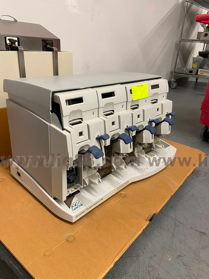 Thermo Affymetrix GeneChip 450 Automated Microarray Fluidics Station FS450; SN:60109370, photo 2 of 5