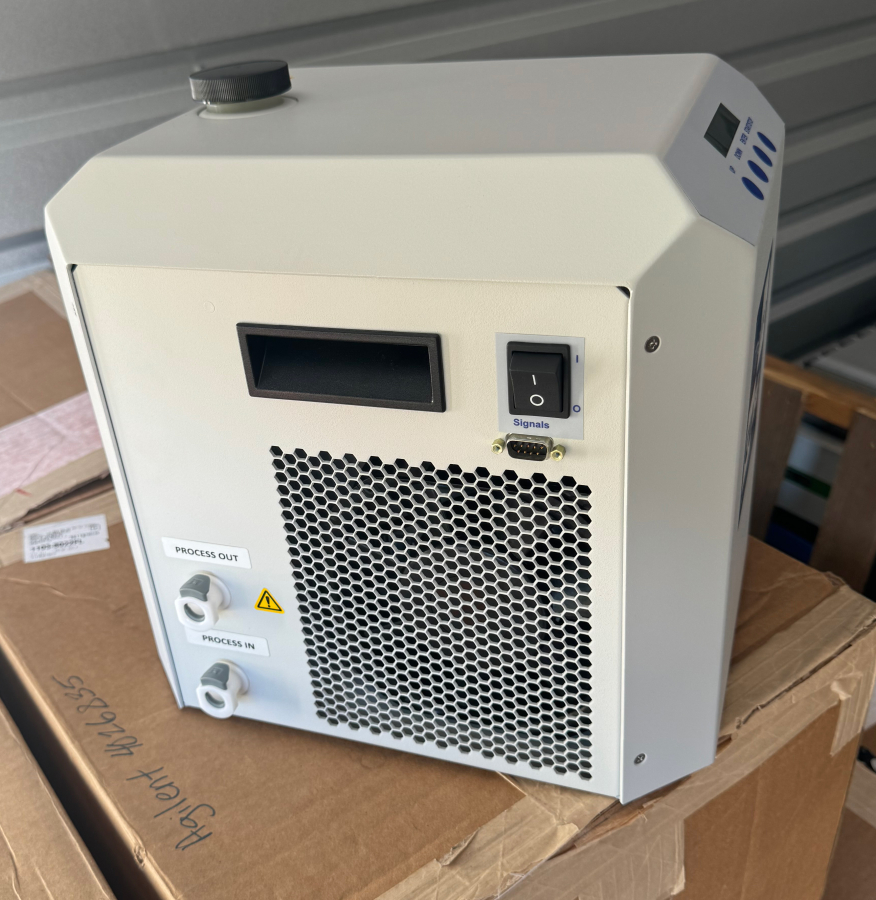Solid State Cooling Systems ThermoCube 400-1C-4-RS-LT-AR 0960-3318 G5498B G5498G Recirculating Chiller , photo 2 of 11