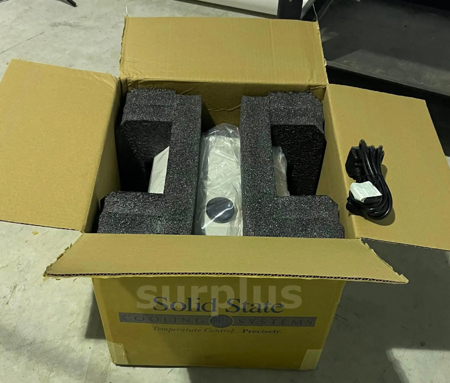 Solid State Cooling Systems ThermoCube 400-1C-4-RS-LT-AR 0960-3318 G5498B G5498G Recirculating Chiller , photo 1 of 11