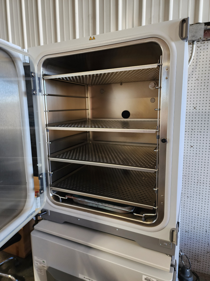 Eppendorf C170i CellXpert Dual-Stack Cell Culture CO2 Incubator 2x170L; SN:6731JI208066/IP004545, photo 9 of 23