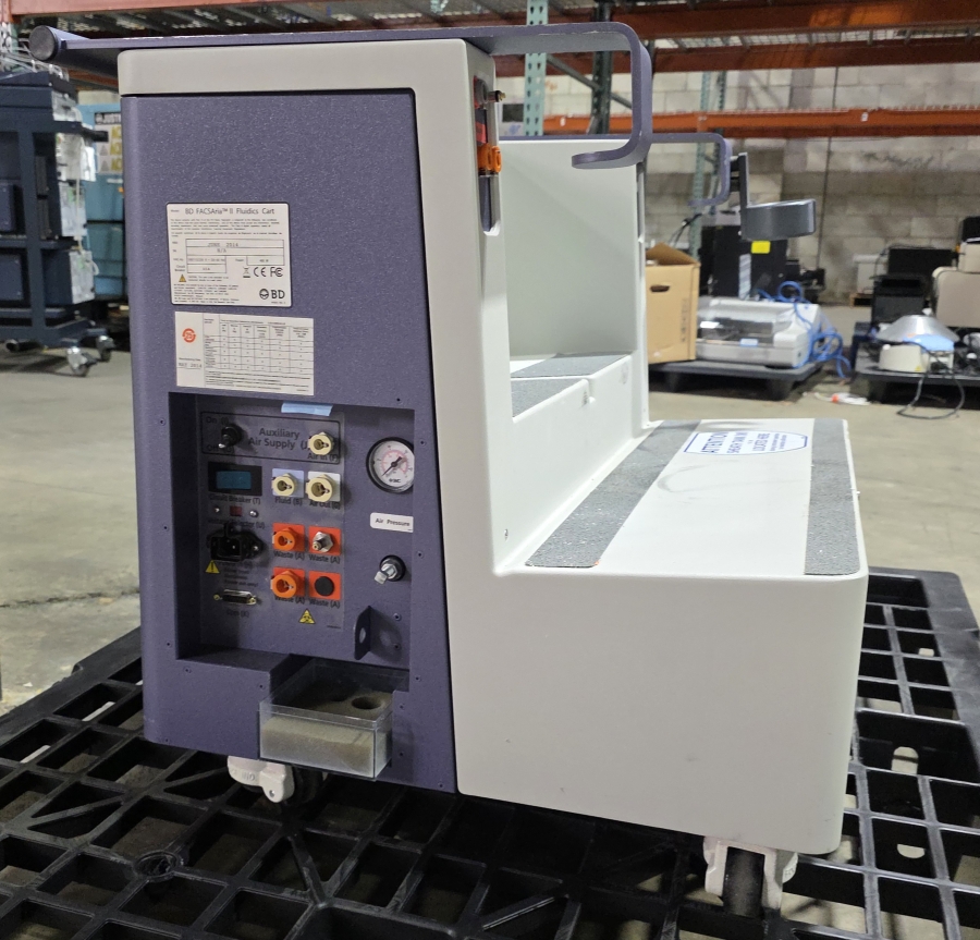 Becton Dickenson BD FACSCanto II 339473 Clinical Flow Cytometer w/ FACSAria II Fluidics Cart; SN:R33947300255, photo 7 of 55