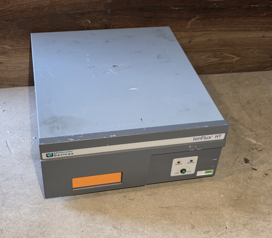 Molecular Devices IonFlux HT Automated Patch Clamp Electrophysiology unit; SN:0161/IFHT168, photo 3 of 16