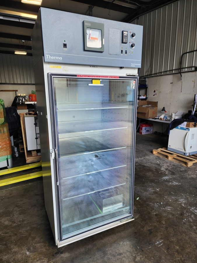 Thermo Forma 3920 Large Capacity Environmental Chamber Lab Incubator. Catalog No; 306288-614, photo 11 of 11