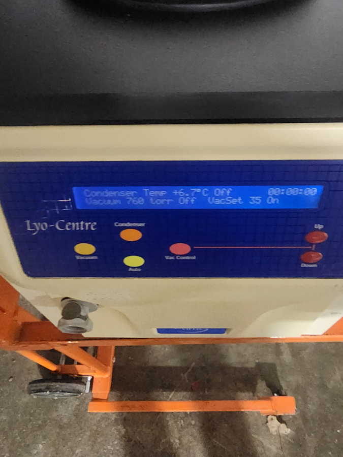 VirTis 3.5L DBTZL-105 412612 Benchtop freeze dryer; SN:219839, photo 3 of 11