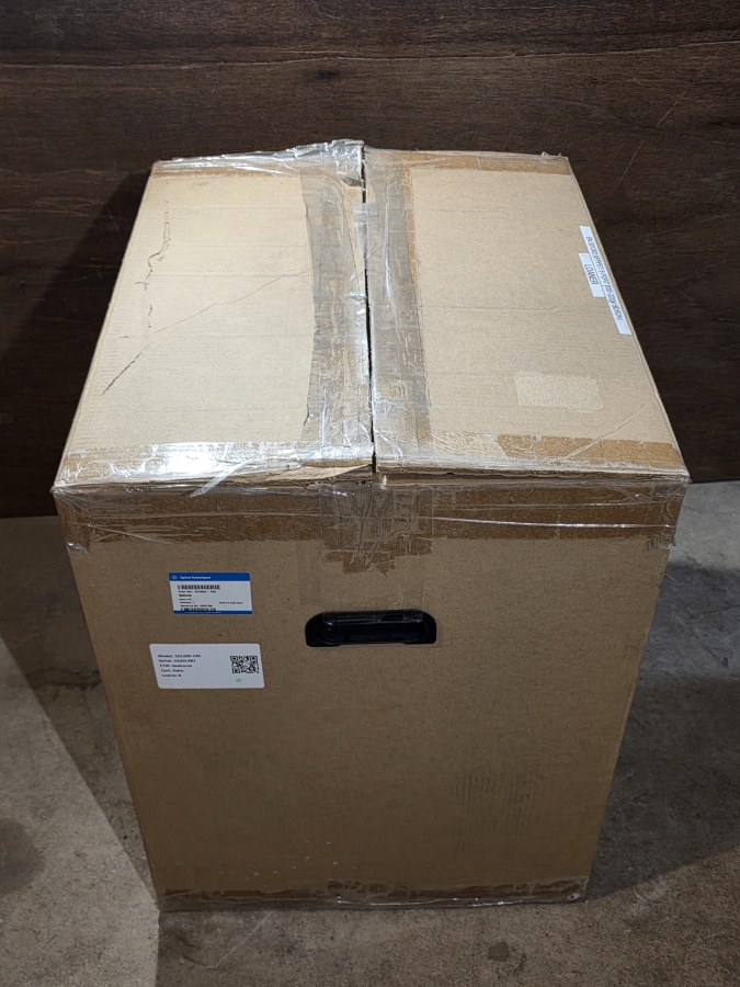 Agilent 101200-100 Seahorse Flux Analyzer XF Prep Station + Accessories; SN:301382/301515R, photo 1 of 49
