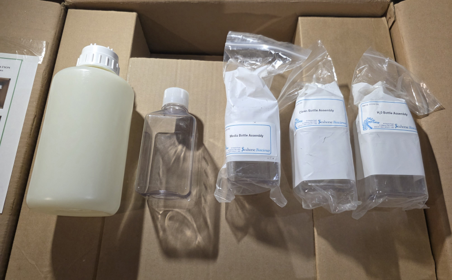 Agilent 101200-100 Seahorse Flux Analyzer XF Prep Station + Accessories; SN:301382/301515R, photo 11 of 49