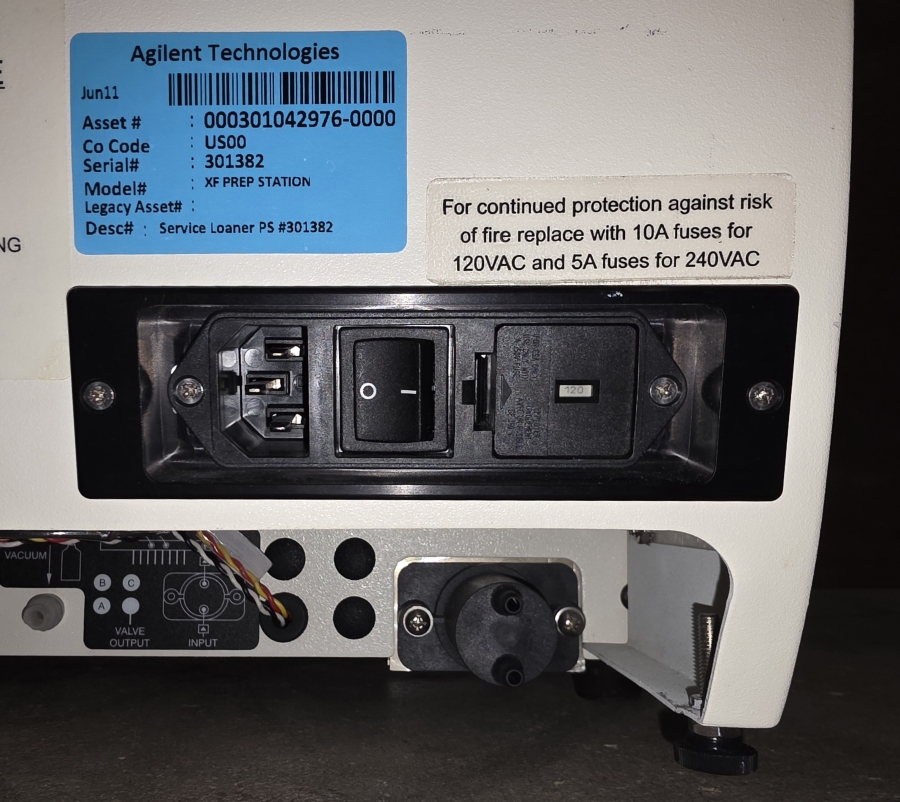 Agilent 101200-100 Seahorse Flux Analyzer XF Prep Station + Accessories; SN:301382/301515R, photo 34 of 49