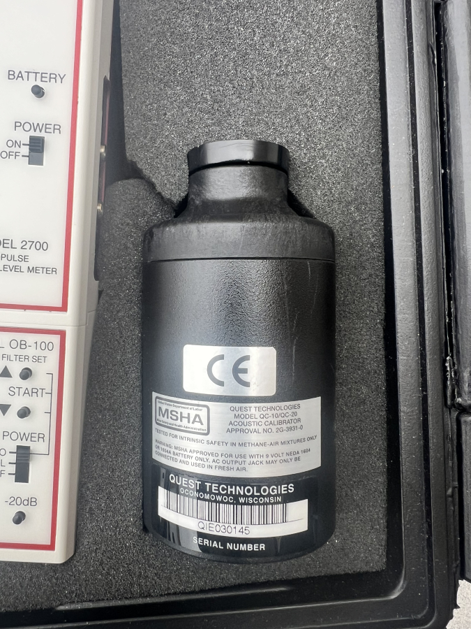 Quest 2700 Industrial Sound Level Meter w/ QC-10/QC-20 sound calibrator; SN:HWE010030, photo 5 of 5
