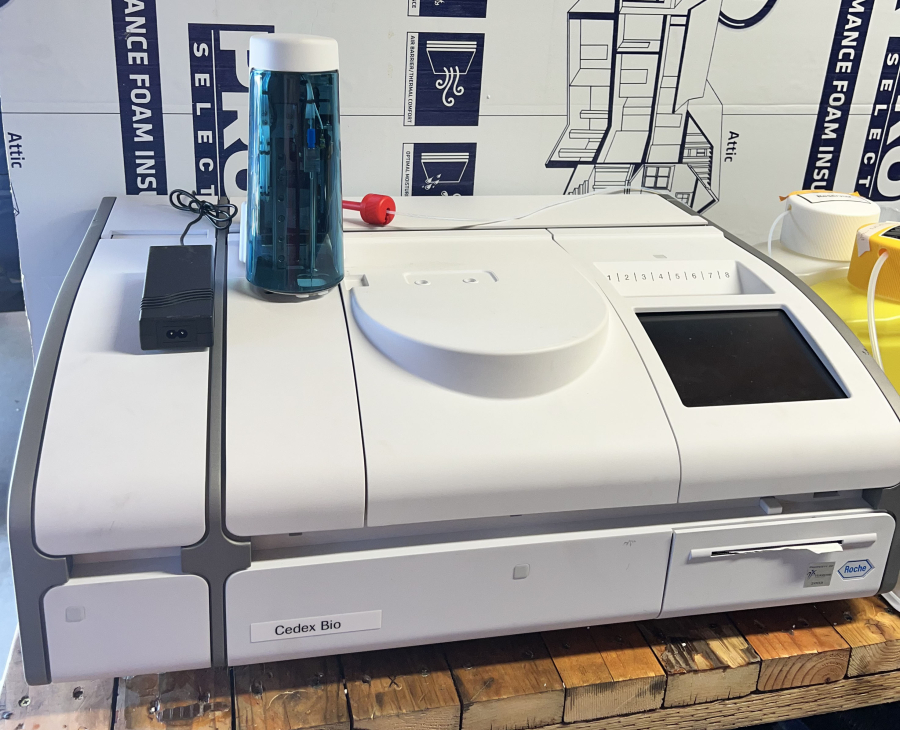 Roche Cedex Bio Cell Culture Fermentation Metabolite Analyzer w/ Accessories; SN:35213, photo 7 of 13