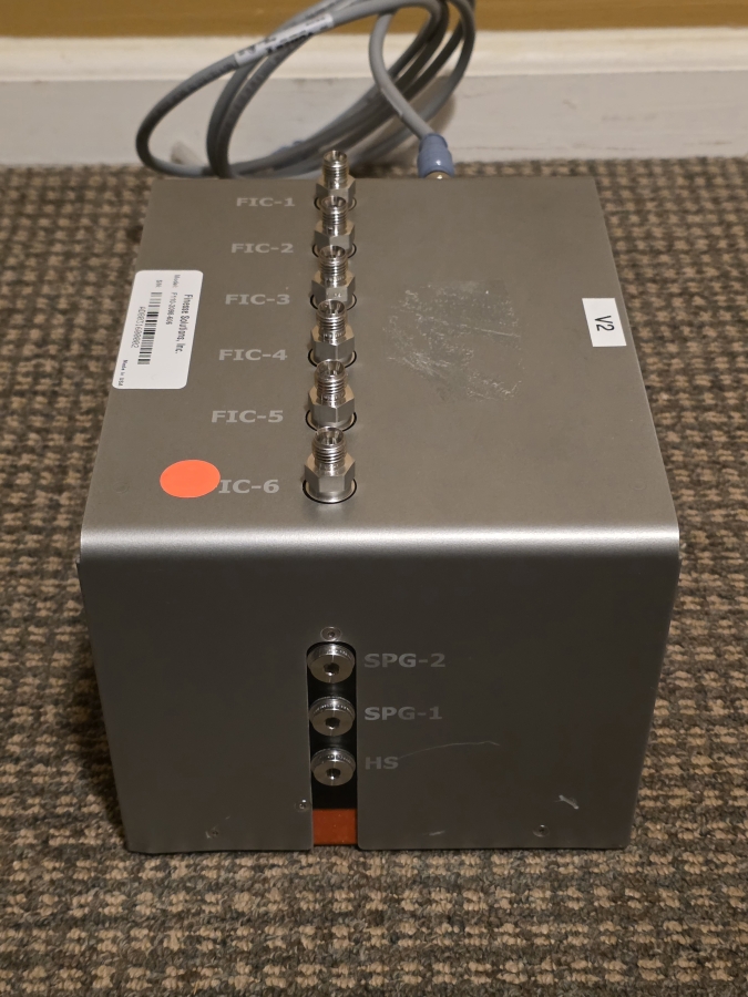 Finesse G3Lab Universal F100-2277-303 Rev 4 Biroreactor controller, manifold, pump; SN:AH5441610015/3/4/6/7/8/9/12, photo 3 of 36
