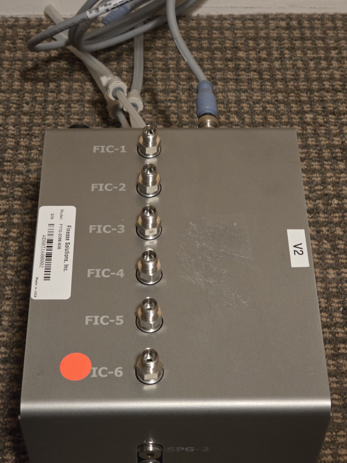 Finesse G3Lab Universal F100-2277-303 Rev 4 Biroreactor controller, manifold, pump; SN:AH5441610015/3/4/6/7/8/9/12, photo 4 of 36