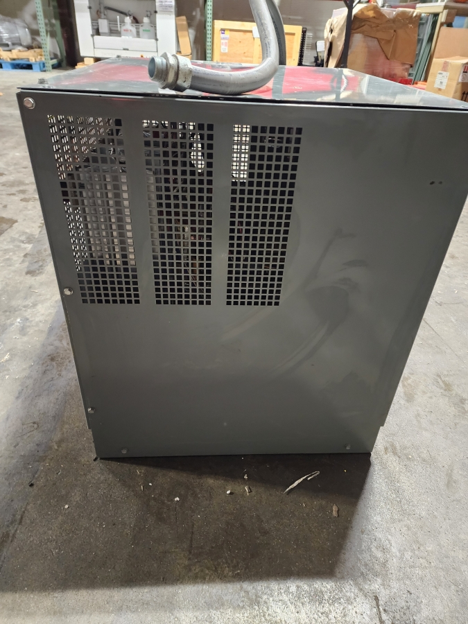 Ametek Prestolite Power 680T3-12UM Power Ultra Maxx industrial battery charger, photo 6 of 8