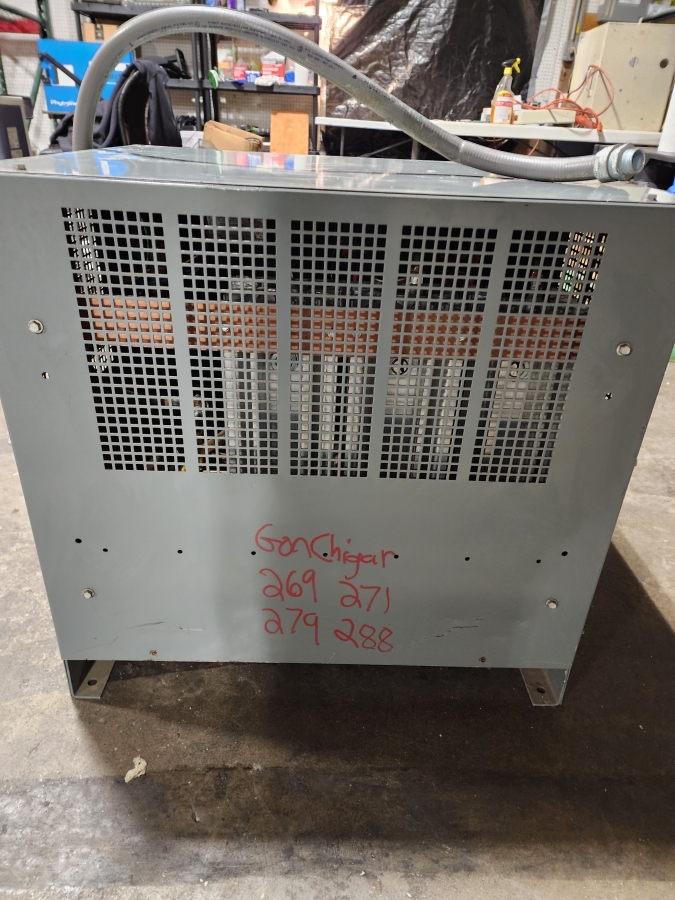 Ametek Prestolite Power 680T3-12UM Power Ultra Maxx industrial battery charger, photo 7 of 8