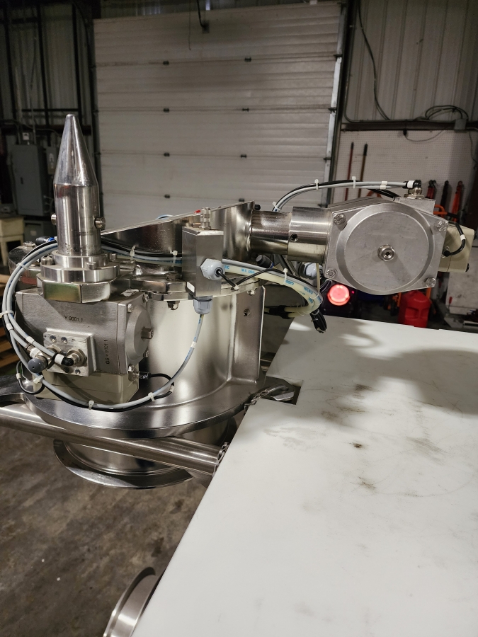 Glatt TKS Split Butterfly Valve Pneumatic Containment Isolation Valve w/ Stainless Tubing, photo 8 of 9