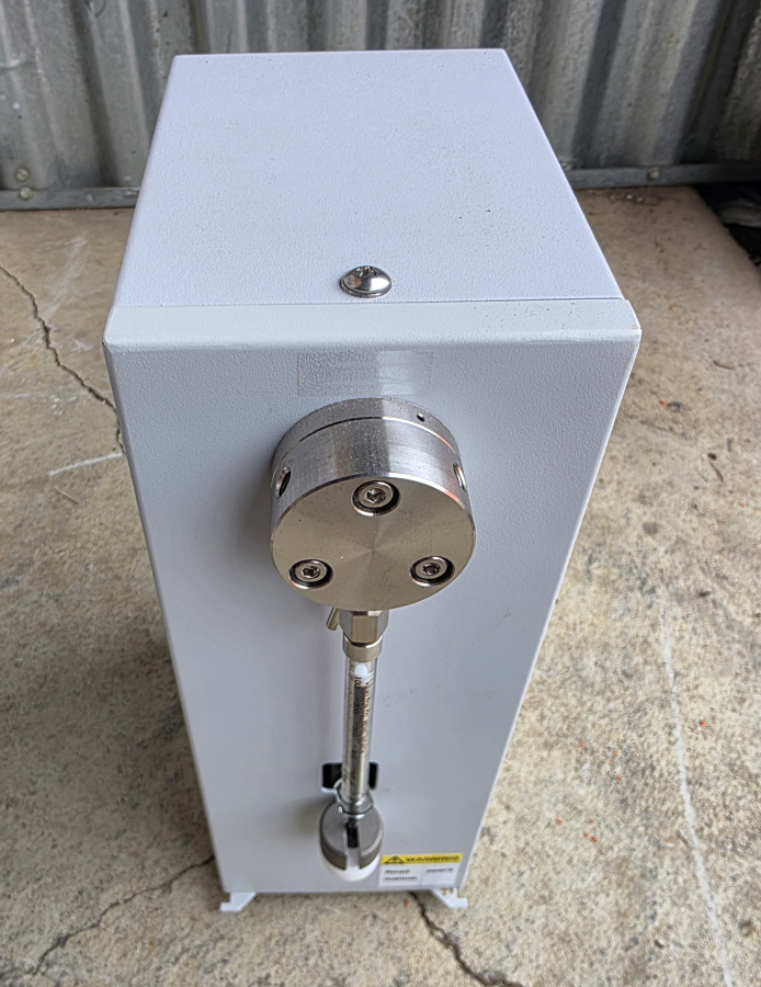 Shimadzu HPLC LOT SIL-HTA SIL-10AF x2 LC-20AT SCL-10AVP x3 DGU-14A x7 FCV-10ALVP x2 SN:L20013900027, photo 38 of 99