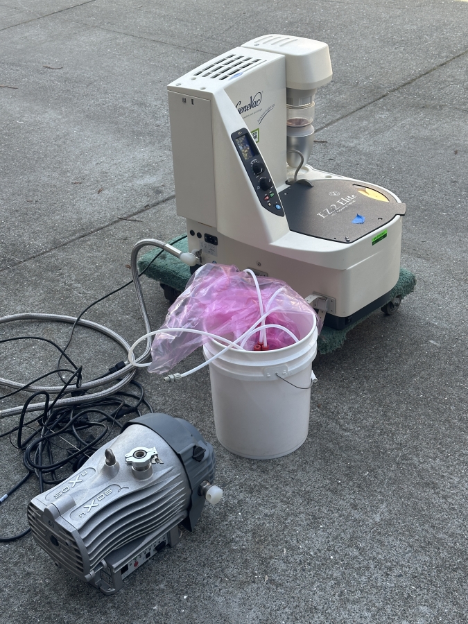 Genevac EZ-2.3 Elite Centrifugal Evaporator w/ nXDS6i Vacuum Pump; S/N: EZ3780, photo 16 of 17