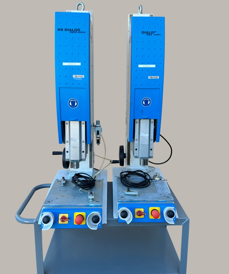 Pair of Herrmann HSDDC 4.5kW 20kHz Ultraschall Ultrasonic Welding Machines; S/N SM11010/12, 0680/11, photo 4 of 31
