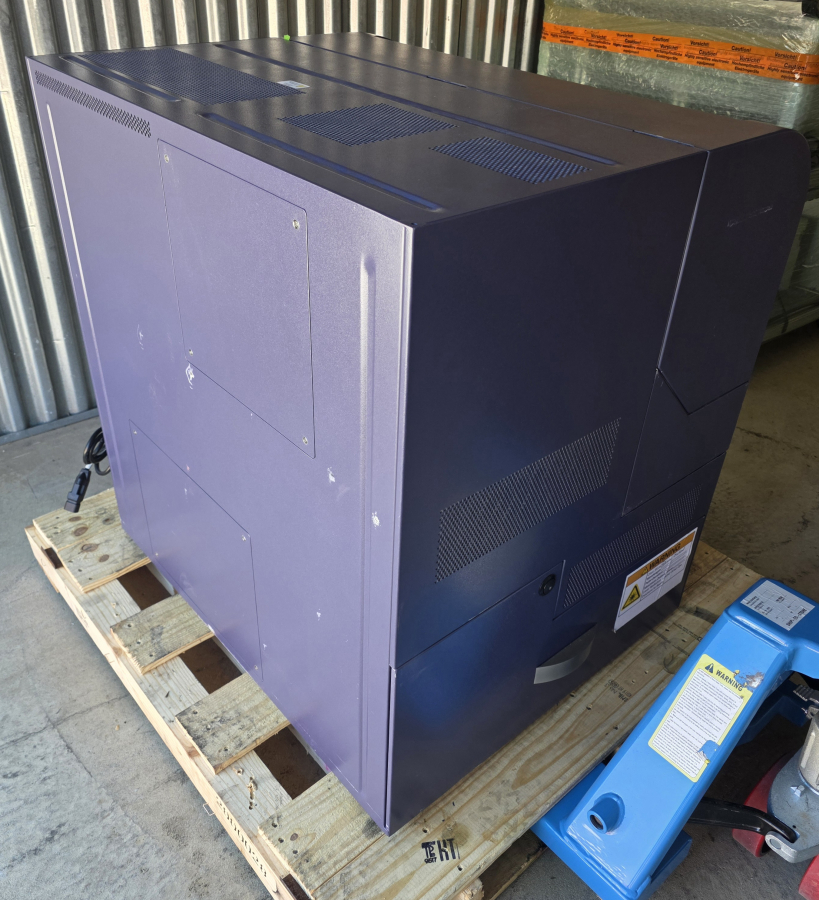 BD Biosciences LSRFortessa Cell Analyzer; S/N H64717700119, photo 6 of 54