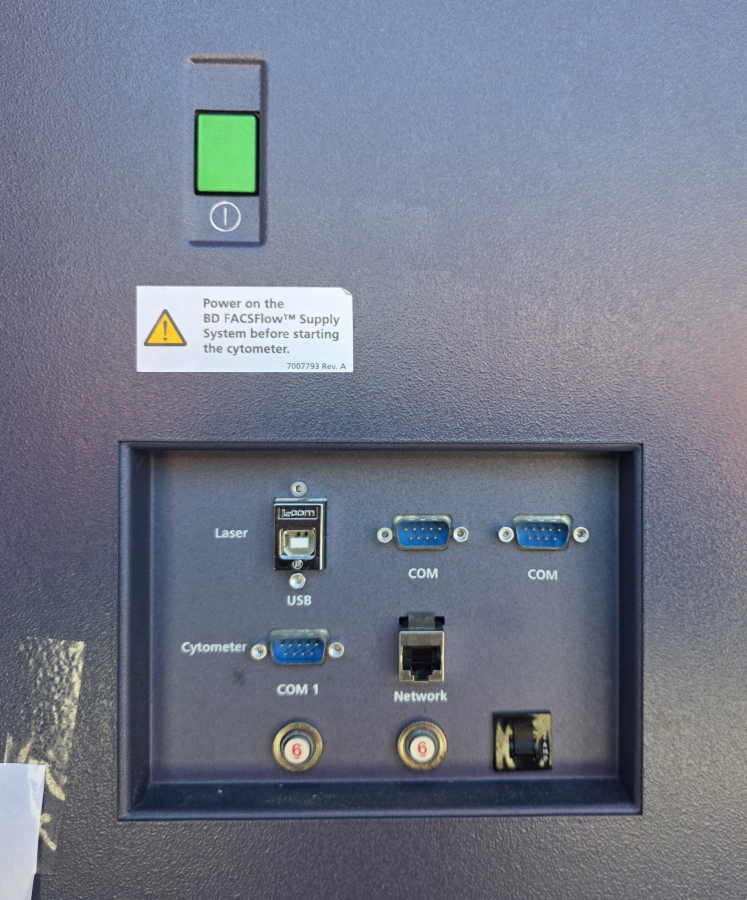BD Biosciences LSRFortessa Cell Analyzer; S/N H64717700119, photo 12 of 54