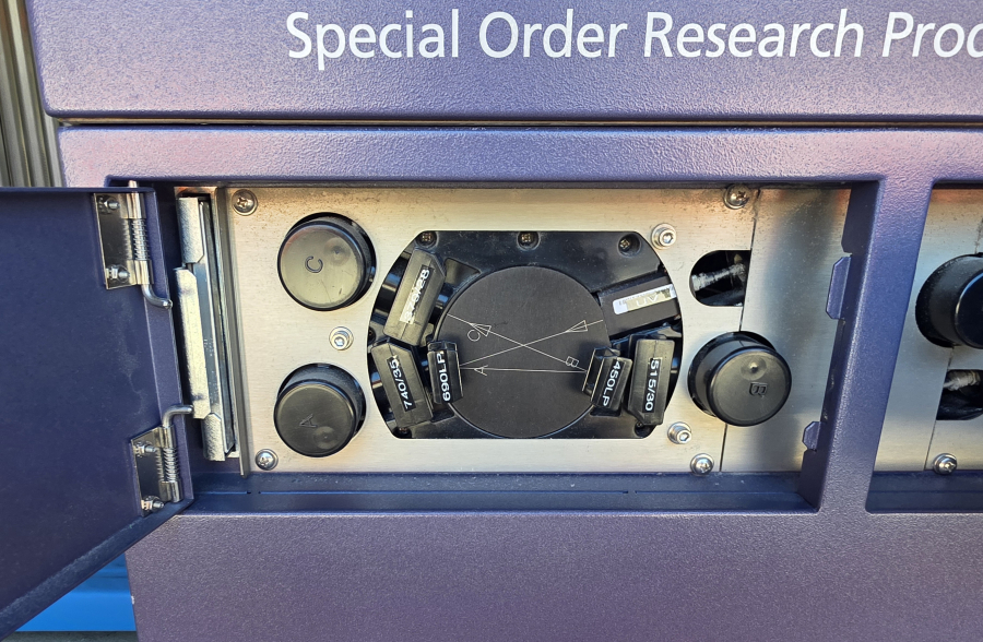 BD Biosciences LSRFortessa Cell Analyzer; S/N H64717700119, photo 25 of 54