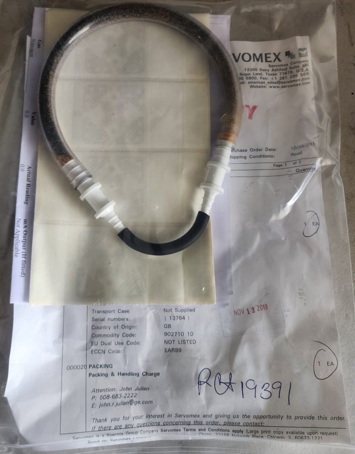 Servomex Model SERVOFLEX MiniMP 5200 Portable 02/CO2 Gas Analyzer; S/N# 05230A1/13759, photo 4 of 15