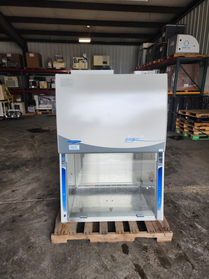 Labconco 302311000 3 ft Class II Type A2 Biosafety Cabinet with Stand, photo 5 of 19